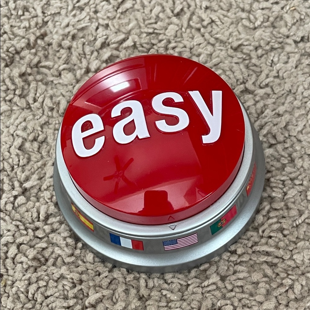 Staples Easy button‎